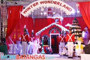 SM City Batangas' Christmas Center Piece SM City Batangas' Christmas Center Piece