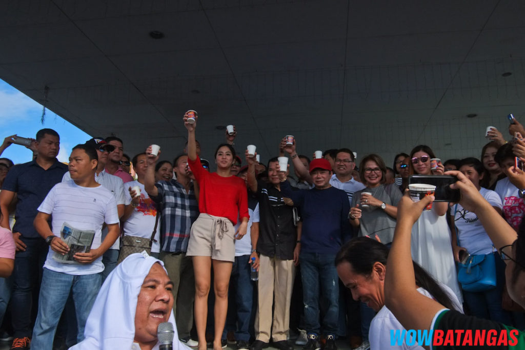 Kapeng Barako Festival At Ang World Record Attempt Sa Longest Line Of Kapeng Barako